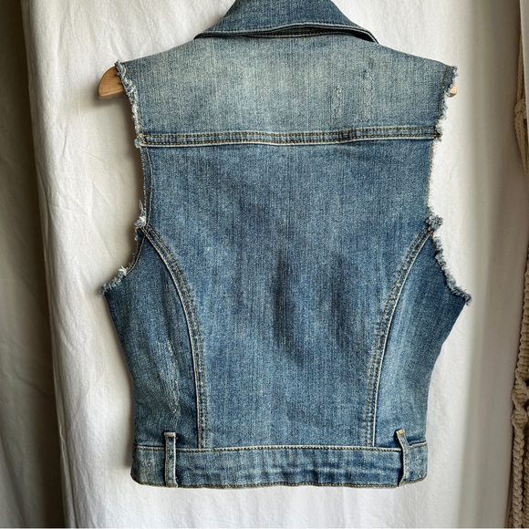 Cute Guess Los Angeles Denim Women’s Jacket Button Up with Patch - Picture 5 of 6